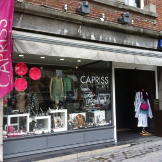 Capriss Outlet