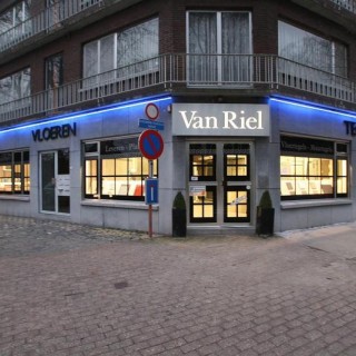 Van Riel Tegelbedrijf